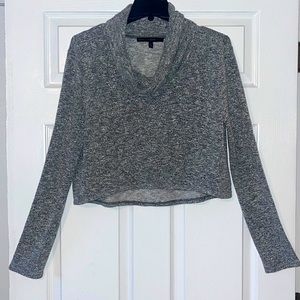 White House Black Market crop sweater/ blouse size medium